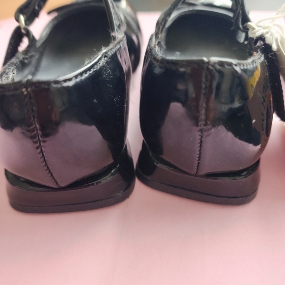 Smart Fit NWT Girls Shoes Size 5 1/2 - Picture 3 of 4